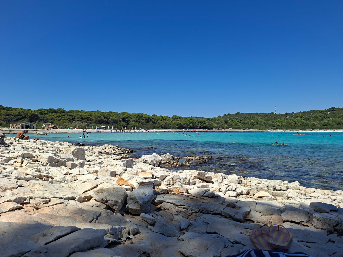 Izleti na kupanje na otoke (Dugi otok-Sakarun, Iž, Vrgada, Ugljan i Pašman)